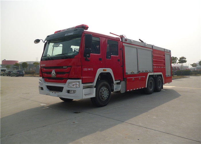 Multi-function combined Water, Foam and Dry Powder Fire Engine for medium cities